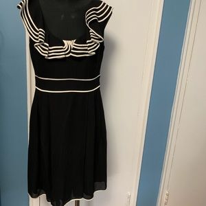 Kate spade black and white frilly dress size 6